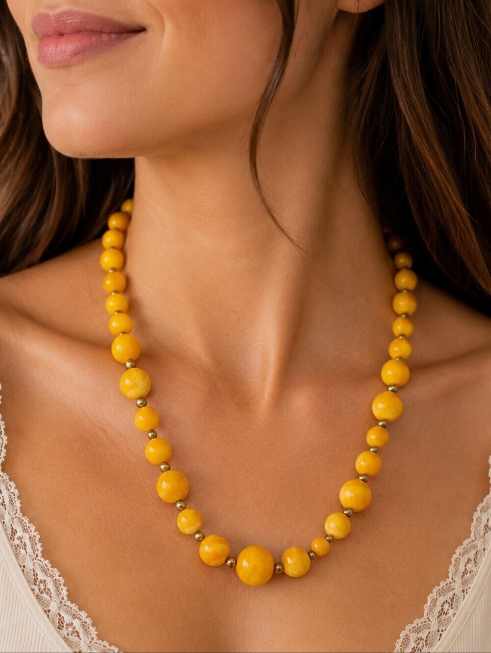 Vintage Marbled Canary Yellow Heavyweight Plastic Beaded Necklace